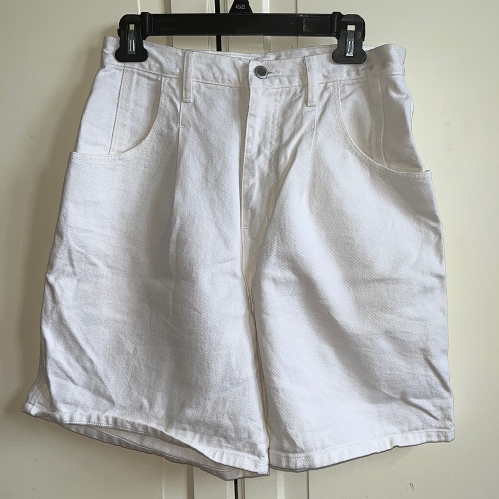 Bill Blass white denim longline shorts